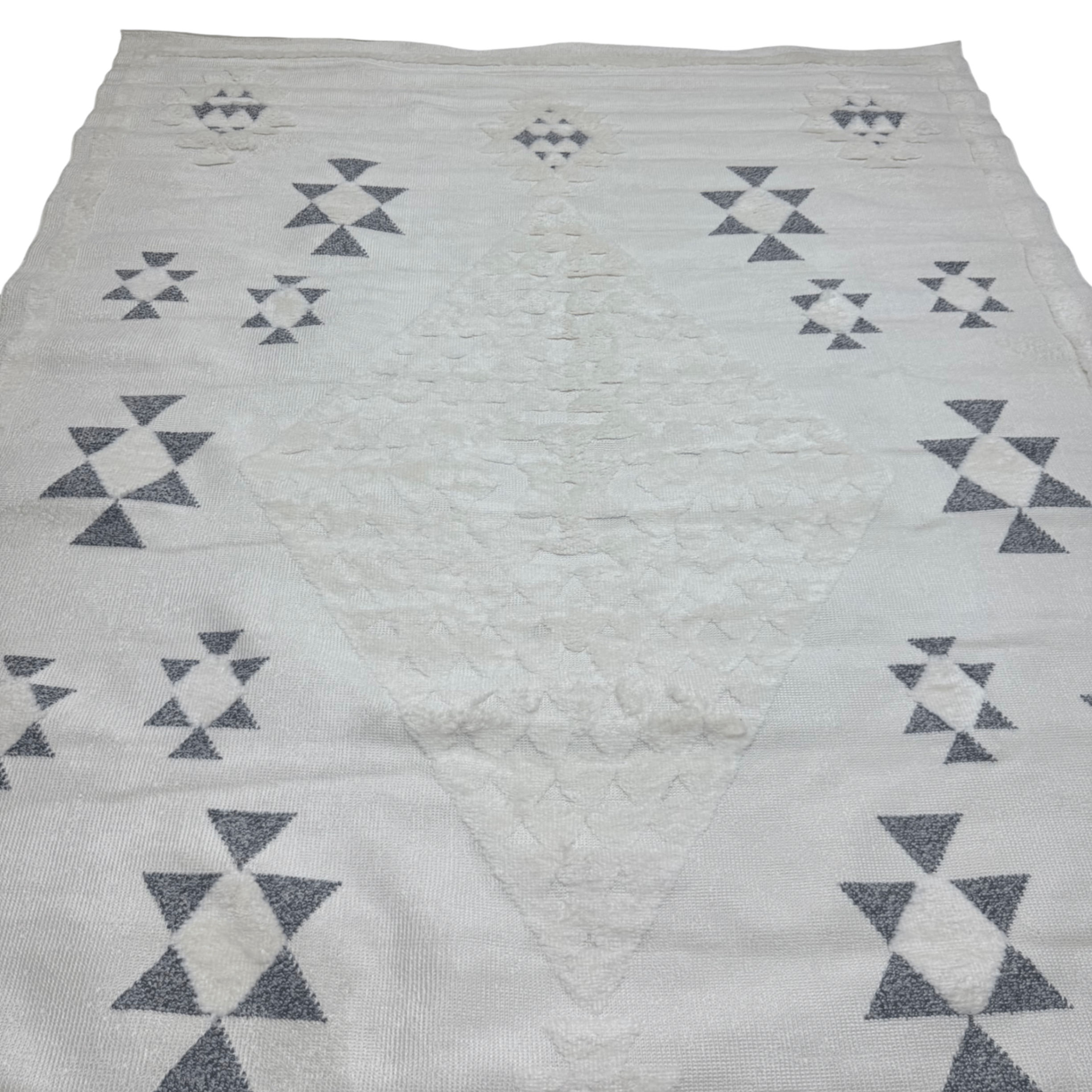 Modern Turkish Design Machine Made Rug