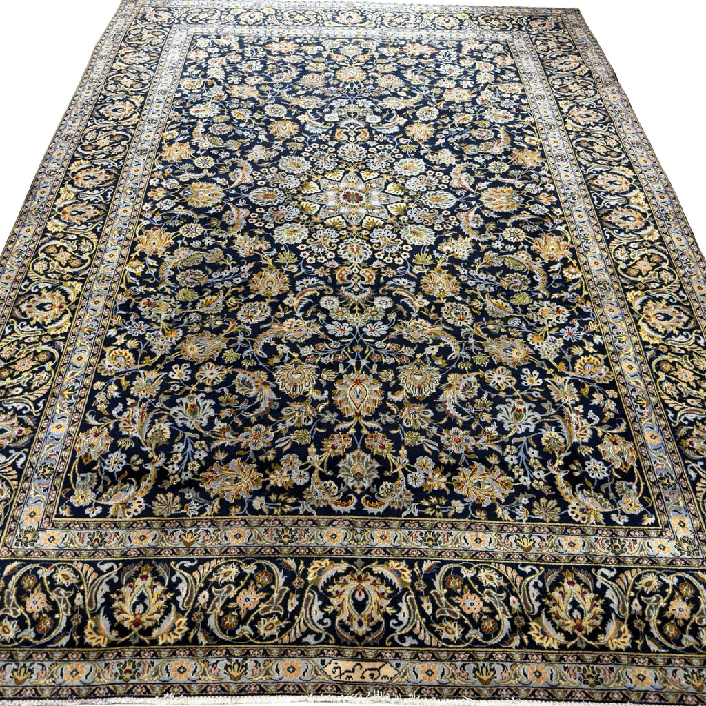 Hand Knotted Bloomy Persian Kashan